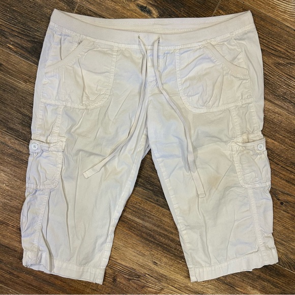 Hollister Y2K Capri Cargo Pants – Size 5 - Picture 1 of 8